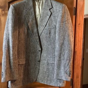 Magellan’s dress coat!